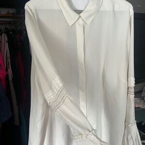 Elegant Chico’s White Blouse with Lace Details - Size 3